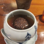 虎穴 - タケノコと椎茸の蒸しスープ