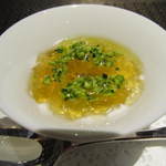 レストラン リューズ - アミューズ（リコッタのふわふわ）