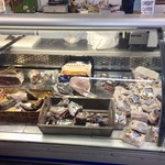 Latteria Pessina Donatella - 中のケースにはサラーメも