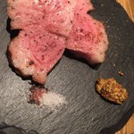 肉ビストロ灯 - 