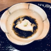 天ぷら 銀屋 - もずくと蒸しアワビ