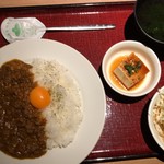 利花苑 - 以前食べたキーマカレー。値段忘れた（外のメニューには書かれていない）