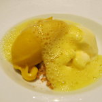レストラン リューズ - マンゴの泡泡デザート