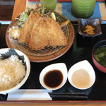 横濱屋本舗食堂 - 真アジフライ定食 1,000円