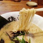 博多ラーメン　琥家 - バリカタって言ったのに( ;꒳​;  )