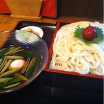 三角山五衛門 - 冷やしじゅん菜うどん 900円