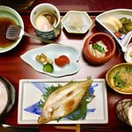 西村屋　本館 - 