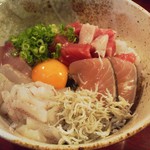 竹亭にしき - 海鮮どんぶりのアップ