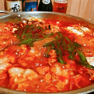 辛さの調整可能 旨辛爆発 地獄鍋コース 全9品 2時間 飲放 3500円 税込 移転 横路まるぞう 宮崎 居酒屋 食べログ