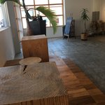 アン・シャーリー - 店内