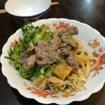 Trung Bac - ビーフのカオラウ