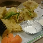 瀬戸際 - 地物とり天婦羅は塩で。