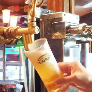 泡までこだわる本物の美味い生ビール。海外ビールも