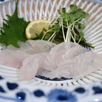 よし春 - めいち鯛の薄造り