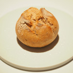 レストランエール - ランチコース 5346円 のパン