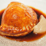 レストランエール - ランチコース 5346円 の白子のパイ包み焼き 菊芋のピューレ