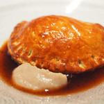 レストランエール - ランチコース 5346円 の白子のパイ包み焼き 菊芋のピューレ