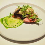 レストランエール - ランチコース 5346円 のトトリコ豚、三陸の牡蠣、春菊のソース