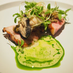 レストランエール - ランチコース 5346円 のトトリコ豚、三陸の牡蠣、春菊のソース