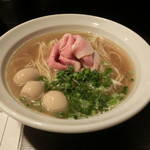 丿貫 - 特選アゴの焼き干し蕎麦850円+うずら味玉100円