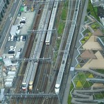 天空LOUNGE TOP of TREE - 東武線が階下に見えます