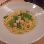 ダノイ高輪 - スパゲッティー二 小柱とヤングコーン、スナップエンドウのアーリオ・オーリオでございます（2011.07）
