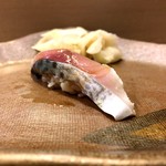 うを徳 - 淡路 胡麻鯖（握り）