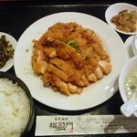 福盈門 - 若鶏唐揚特製出汁定食全景