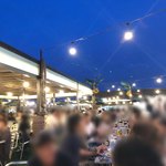 ココナッツ・ビアガーデン - 賑わっています！