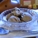 灯 - ほうじ茶アイス