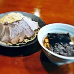 ラーメンみやび - つけ麺(大)800円税込み