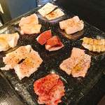 ホルモン 稲田屋 - 