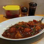 カレーや うえの - 鶏と野菜のカレーです