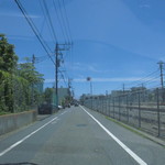 大門 - 外観（この先の右）