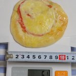 ステイフリー - トマトピザパンの体重測定