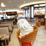 McDonald's - ワッフルコーン　プレーン　盛りは少ないですが150円ですから！