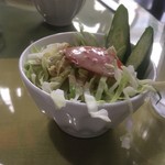 カラチの空 - 最初のサラダ