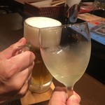 レストラン&ライブ ヌーヴォー - 久しぶりに会う友人と健康を祝っての乾杯です