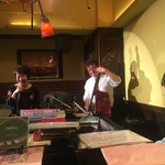 レストラン&ライブ ヌーヴォー - 力強い音が響き渡ります