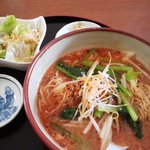 Choukouhen - 長江辺の坦坦麺・餃子定食の坦坦麺800円（11.05）