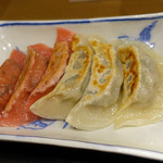 和味餃子 - 白赤 2色餃子（焼）