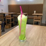 イル ソーレカリーノ - ドリンク写真:メロンクリームソーダ