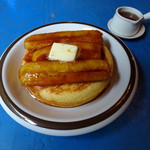 カフェ ハッピー ツリー - パンケーキ 600円+キャラメリゼバナナ 100円
