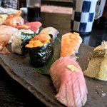 Sushi No Masudaya - 右サイドより｡特上握り1.5人前2,600円