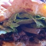 淡路島バーガー - 2011.7.30(土)17時半訪問　美味しい！でも、この後すし豊行くのに(>_<)　