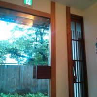 イル ギオットーネ 京都本店 - 待合から扉を撮影（外が見えます）