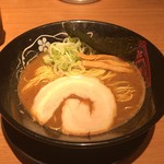 金澤濃厚豚骨ラーメン 神仙 - 