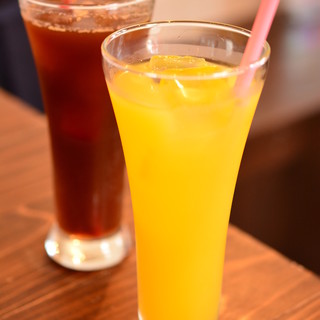 カフェ・エイチ&ピー・バイ・ハート&ピース_0