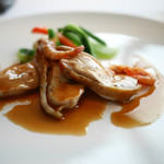 トランテアン - 播州赤鶏のソテー　川津海老のフリットのアクセント