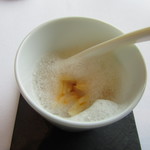 ラ メゾン ドゥ グラシアニ - AMUSE～淡路レモンの香る初夏のブイヤベースリゾーニ フレッシュオシェトラキャビア